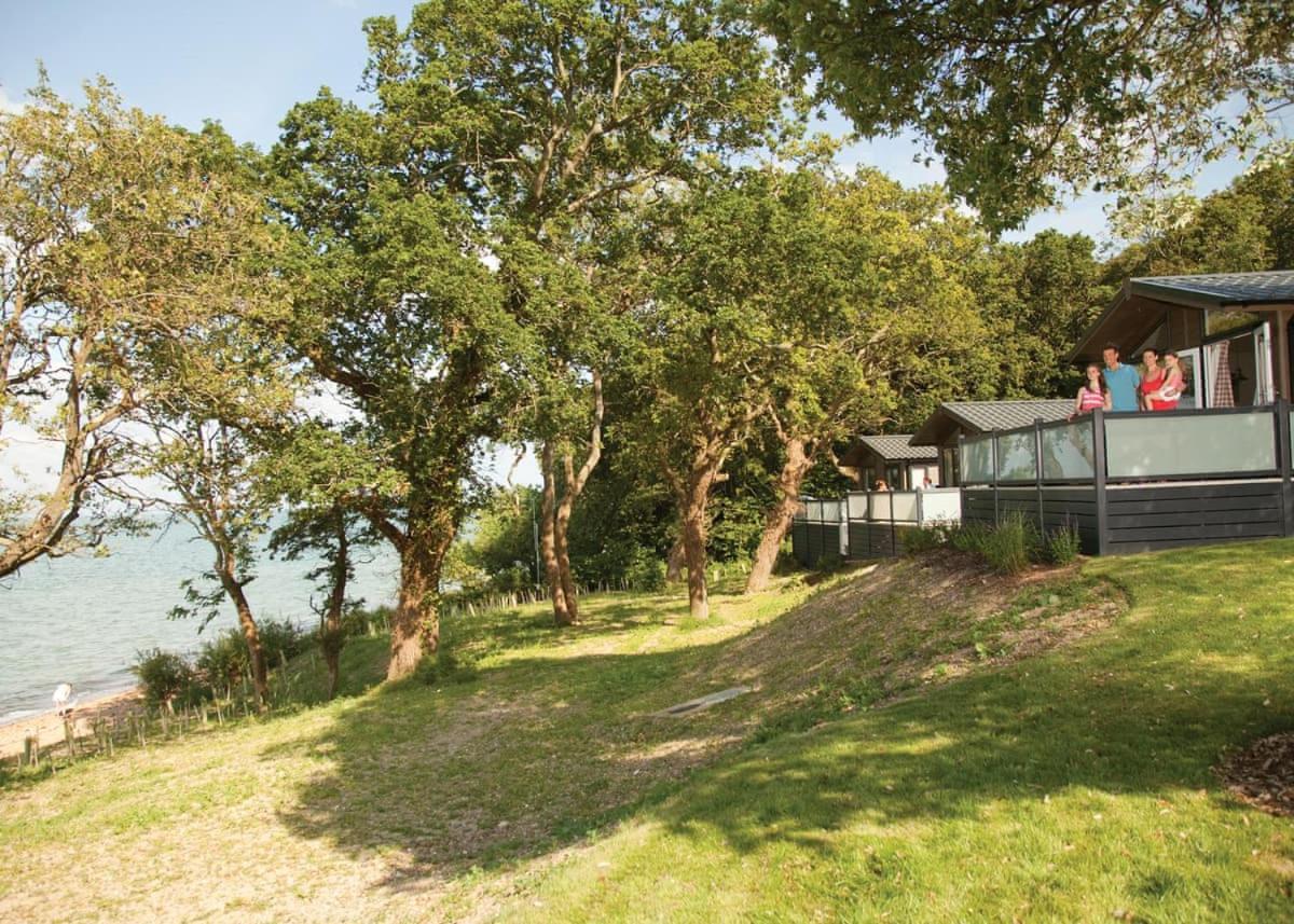 Woodside Coastal Retreat Hotel Fishbourne  Exterior photo