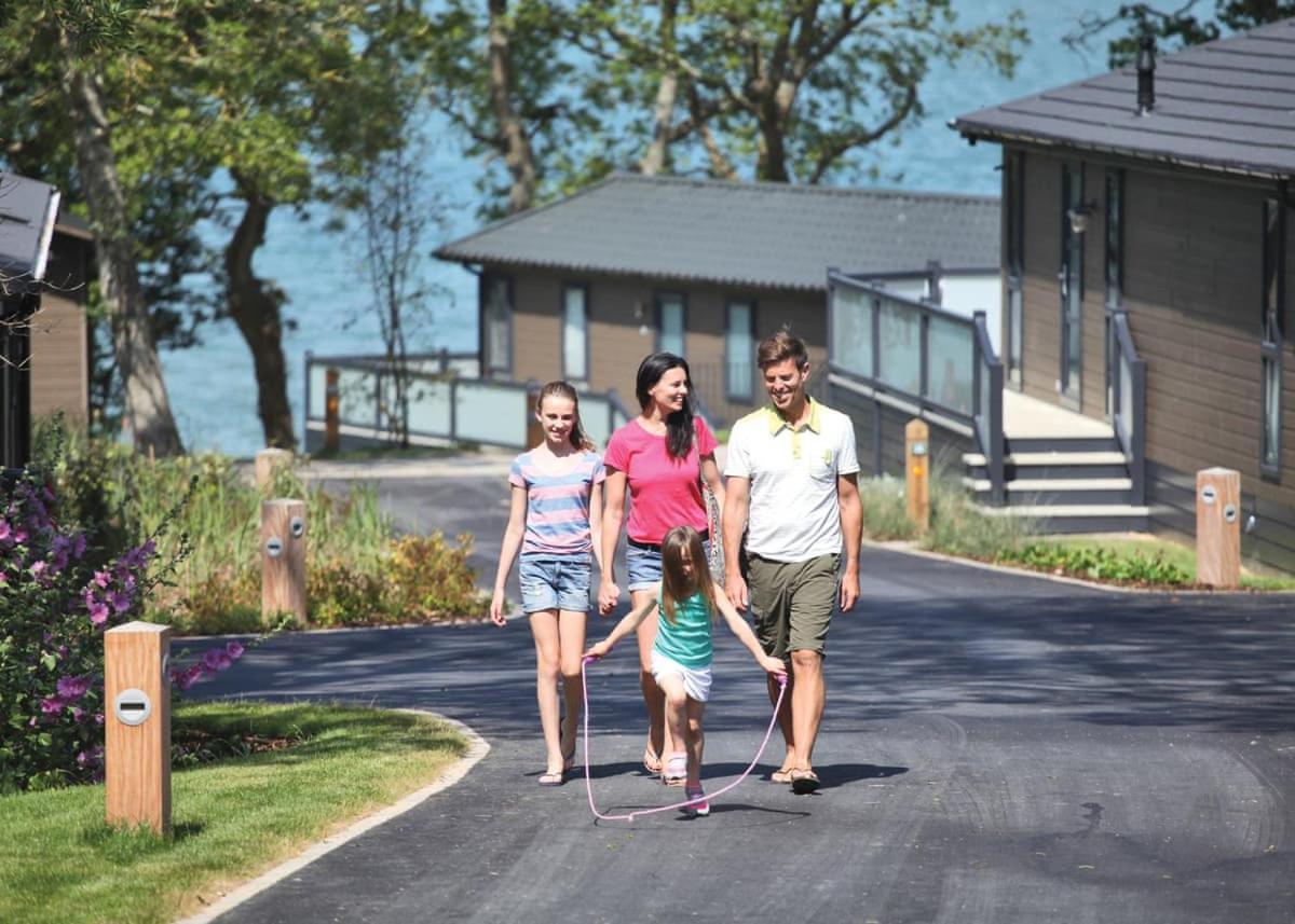 Woodside Coastal Retreat Hotel Fishbourne  Exterior photo