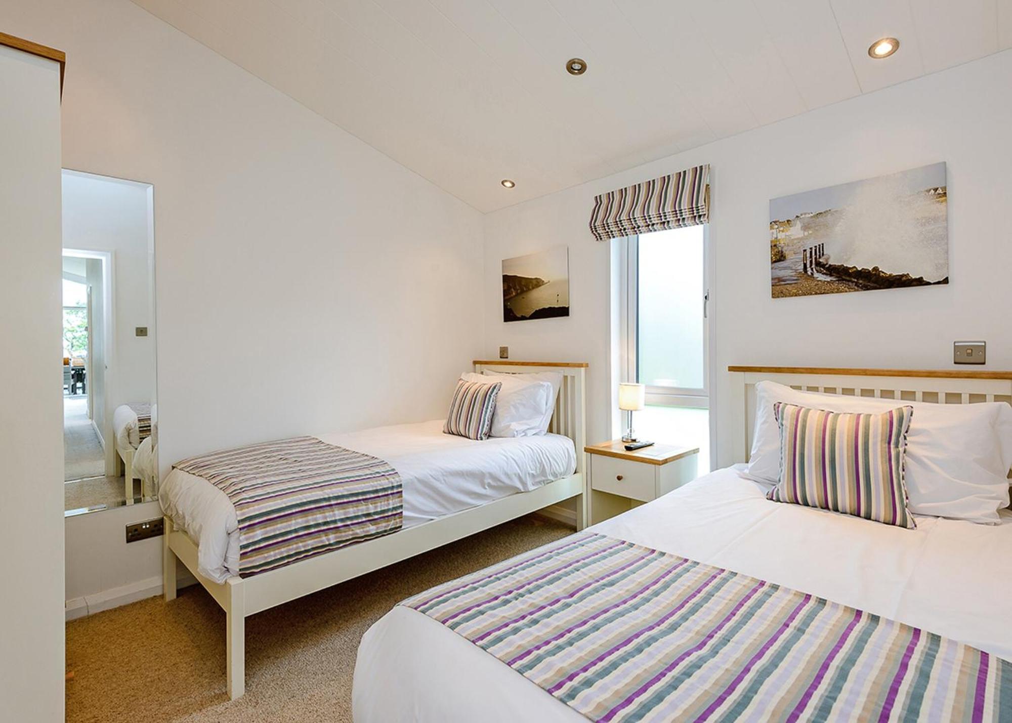 Woodside Coastal Retreat Hotel Fishbourne  Room photo