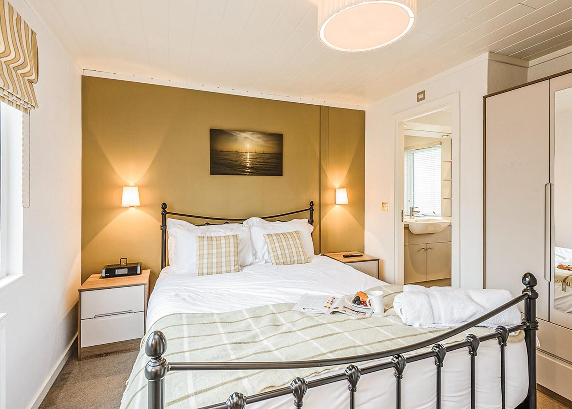 Woodside Coastal Retreat Hotel Fishbourne  Room photo