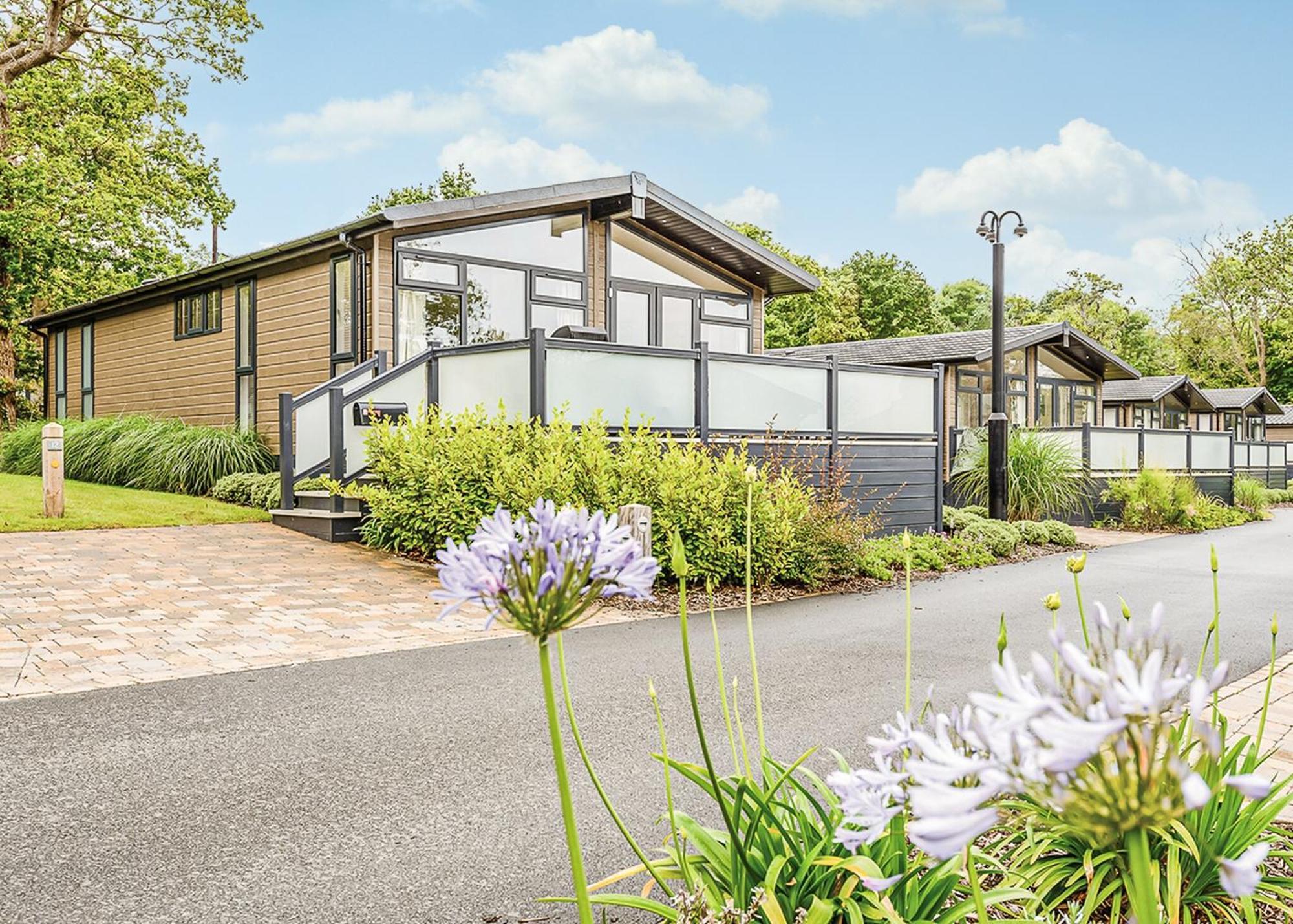 Woodside Coastal Retreat Hotel Fishbourne  Exterior photo